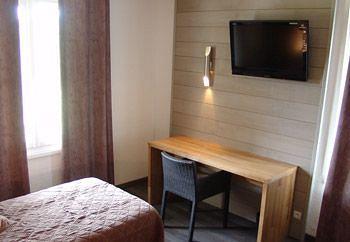 Brit Hotel Du Golf Le Lodge Salies-de-Béarn 외부 사진