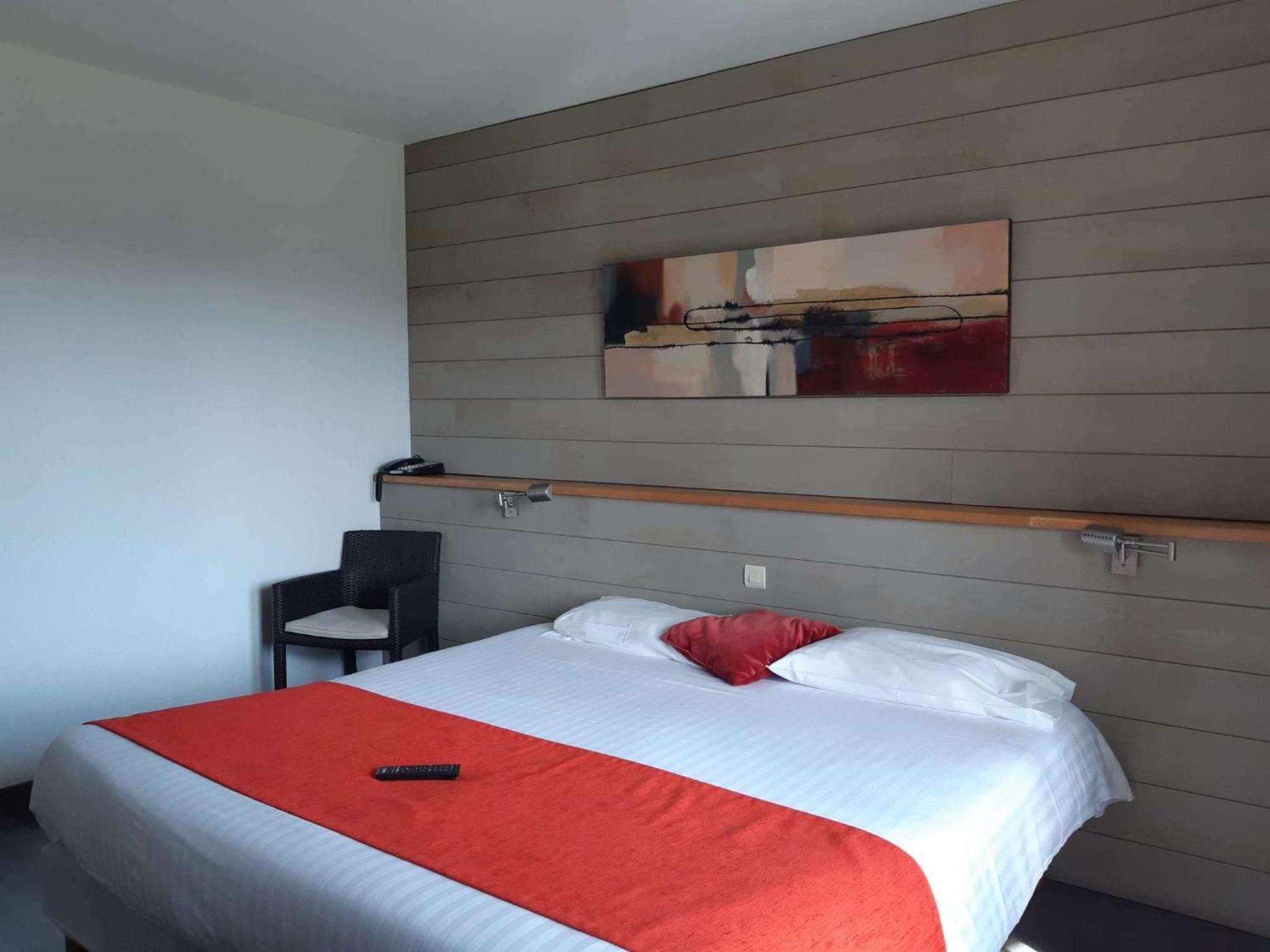 Brit Hotel Du Golf Le Lodge Salies-de-Béarn 외부 사진