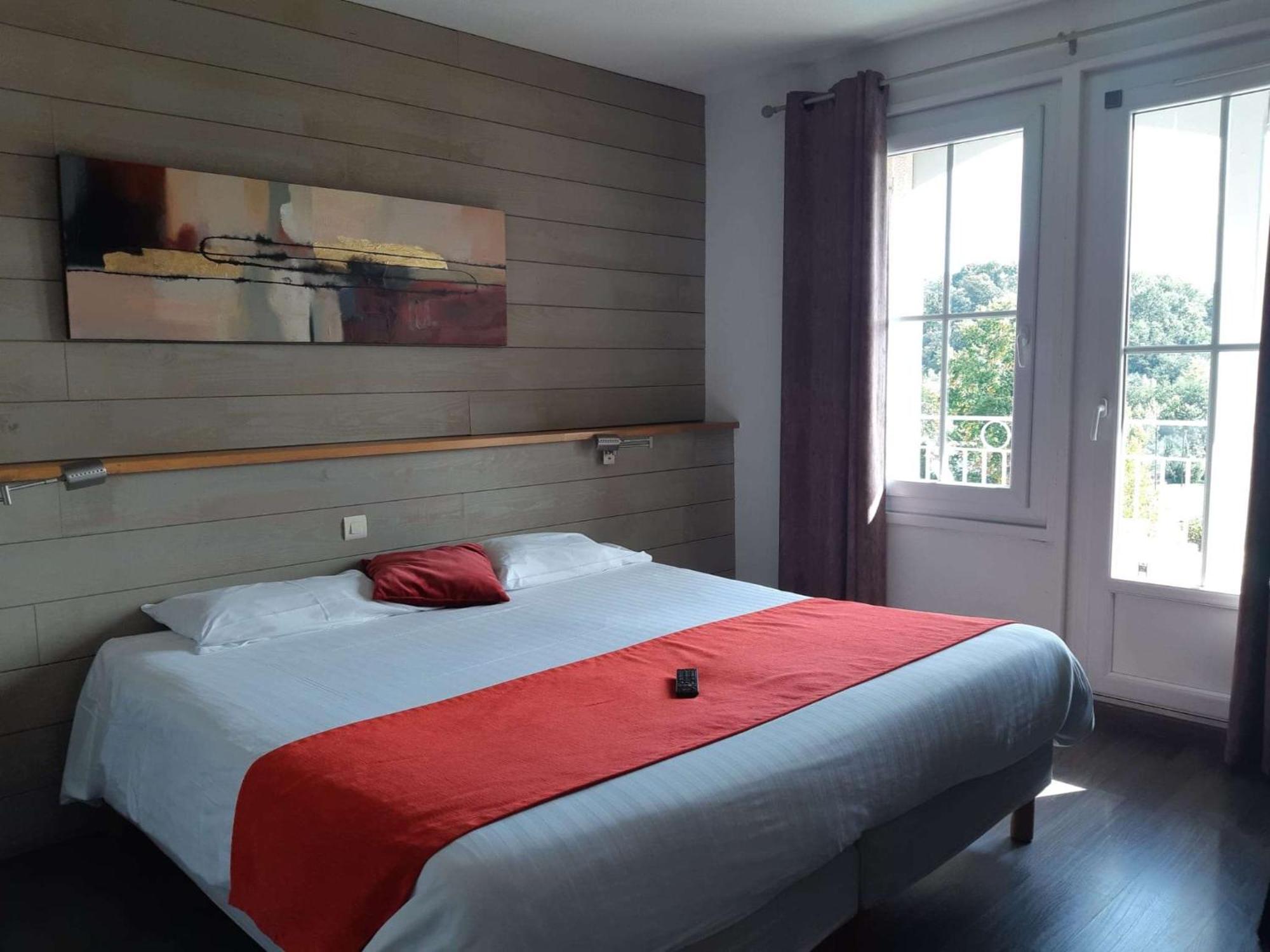 Brit Hotel Du Golf Le Lodge Salies-de-Béarn 외부 사진